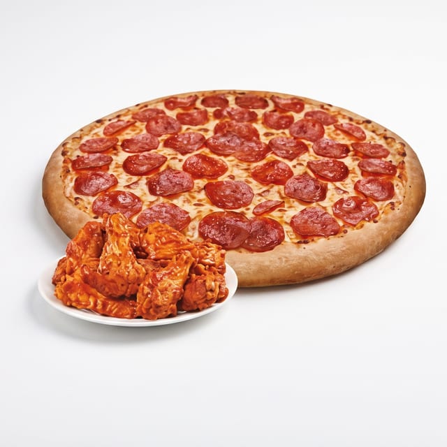 Pizza & Wings Family Special Deal.